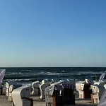 4summer Blue Maris White Blue Sauna & Fitness & Parking 100 Metrow Do Pieknej Szerokiej Piaszczystej Plazy, 100 Meter Zu Einem Schoenen Breiten Sandstrand Apartment