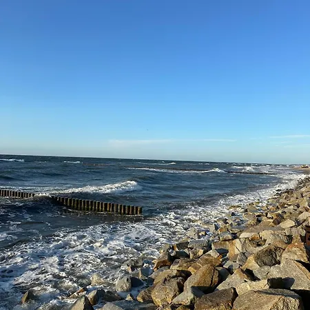 4summer Blue Maris White Blue Sauna & Fitness & Parking 100 Metrow Do Pieknej Szerokiej Piaszczystej Plazy, 100 Meter Zu Einem Schoenen Breiten Sandstrand Lejlighed Kołobrzeg