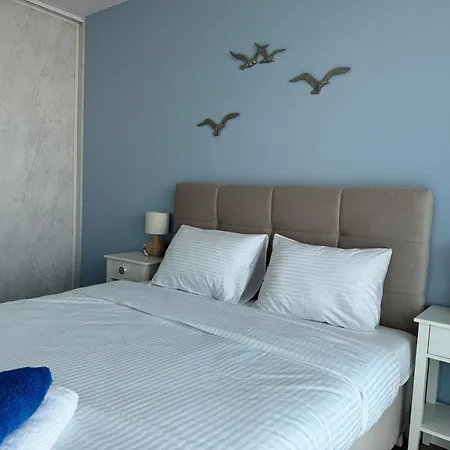 Apartment 4summer Blue Maris White Blue Sauna & Fitness & Parking 100 Metrow Do Pieknej Szerokiej Piaszczystej Plazy, 100 Meter Zu Einem Schoenen Breiten Sandstrand Kolobrzeg