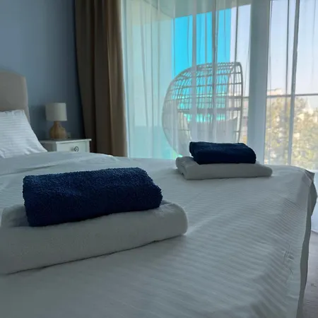 Lejlighed 4summer Blue Maris White Blue Sauna & Fitness & Parking 100 Metrow Do Pieknej Szerokiej Piaszczystej Plazy, 100 Meter Zu Einem Schoenen Breiten Sandstrand *